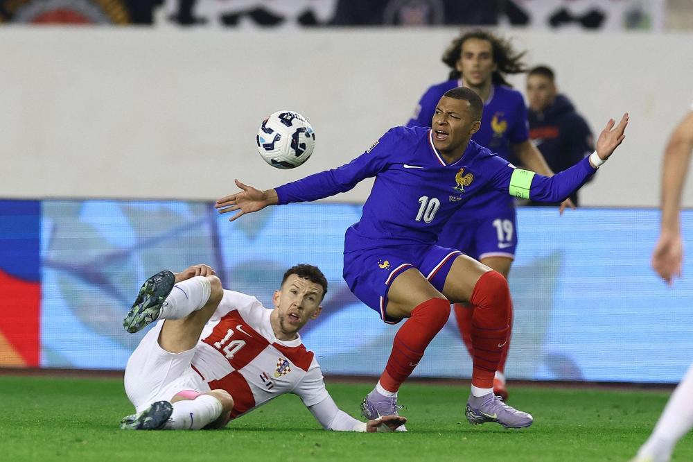 欧冠半场：罗德里戈破门，哈兰德点射，曼城暂2-1皇马